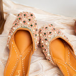 Load image into Gallery viewer, Radiant Spirit, Women Mojaris, punjabi Jutti