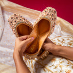 Load image into Gallery viewer, Radiant Spirit, Women Mojaris, punjabi Jutti