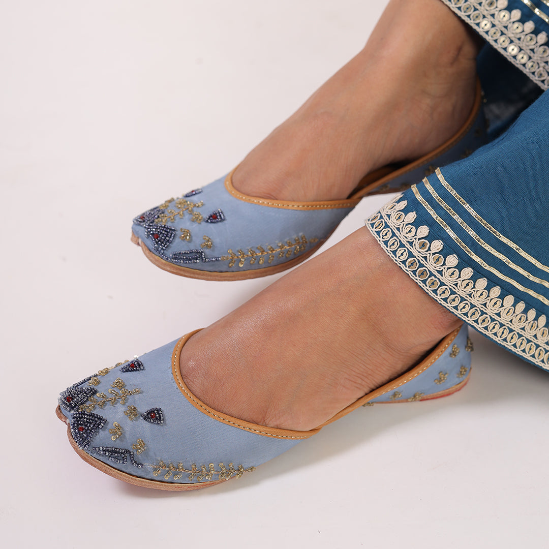 Alishan, designer punjabi jutti
