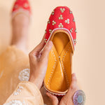 Load image into Gallery viewer, Ambitious, wedding jutti, bride jutti
