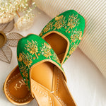 Load image into Gallery viewer, Masakali, mojari for girl, bride jutti