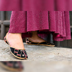 Load image into Gallery viewer, Nur, black punjabi jutti